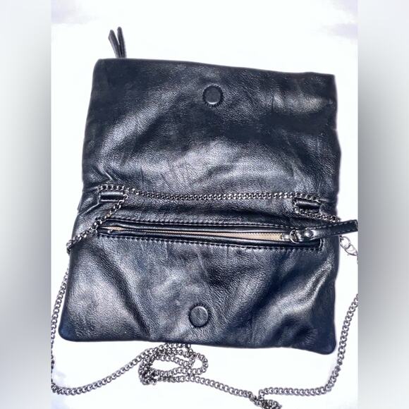 GAP FAUX BLACK LEATHER BOW EXPANDABLE MAGNETIC CLUTCH PURSE CHAIN STRAP - Picture 6 of 11